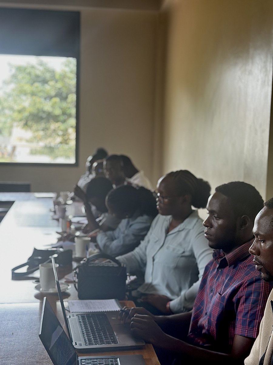 moving_feet's tweet photo. Thank you our stakeholders for the time we had to discuss "THE ROLE OF BIG DATA ON TRANSFORMATIVE ECONOMIC POLICY."  Breakfast meeting at UCU @rethinkecon @RethinkingUCU @AlvinMurorwa @OfficialMubs https://t.co/5V1rhwQj3A