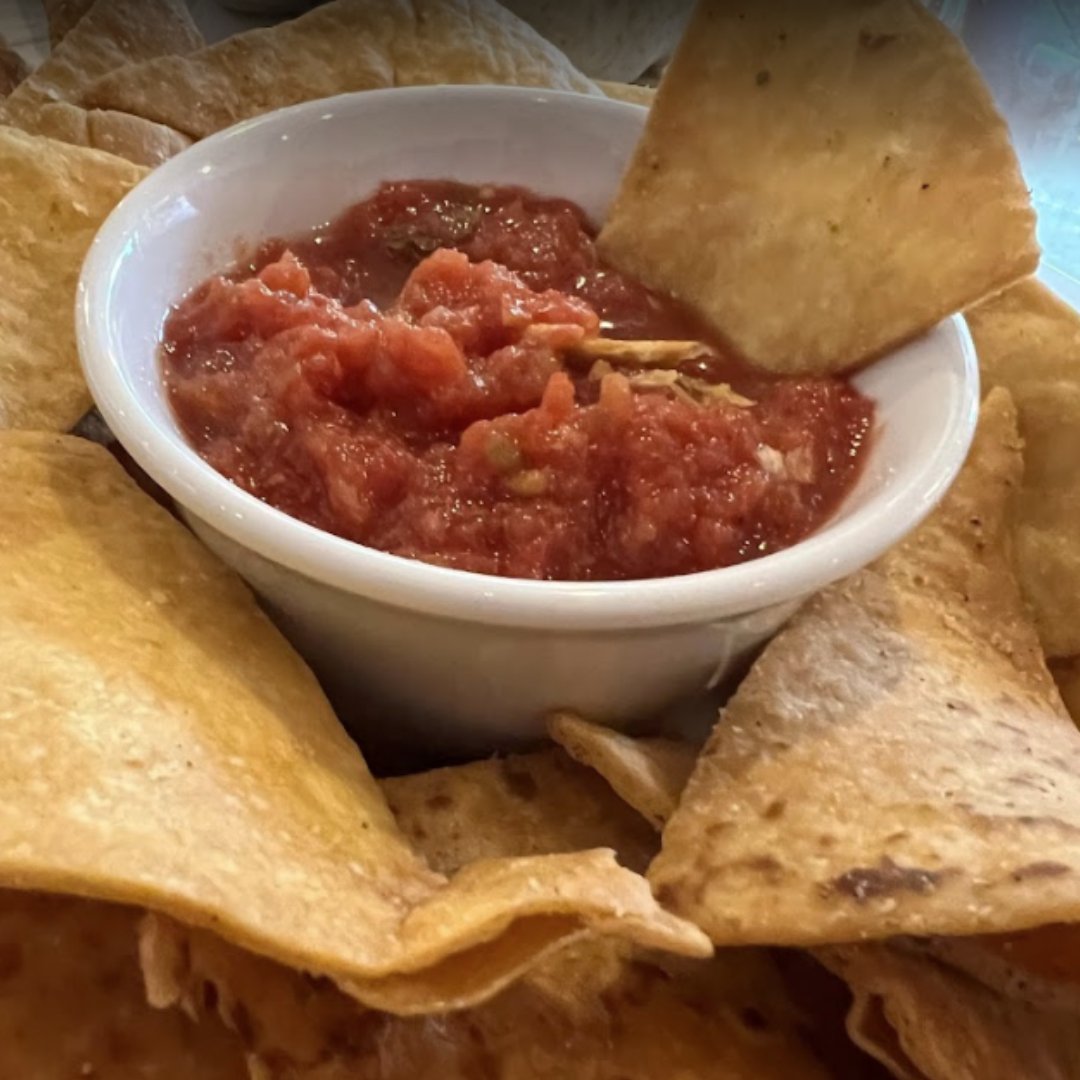 BullCitySolera's tweet photo. Looking for the perfect appetizer? Try our house-made adobo-seasoned flour tortilla chips with mild red tomato salsa! Crunchy, flavorful, and oh-so-satisfying!  #durhamnc #durm #DurhamFoodie #NCeats #DurhamDining #BullCityBites #DurhamDelights #barrelagedbeer #BurgersAndBurritos https://t.co/0FgSHDlaBb