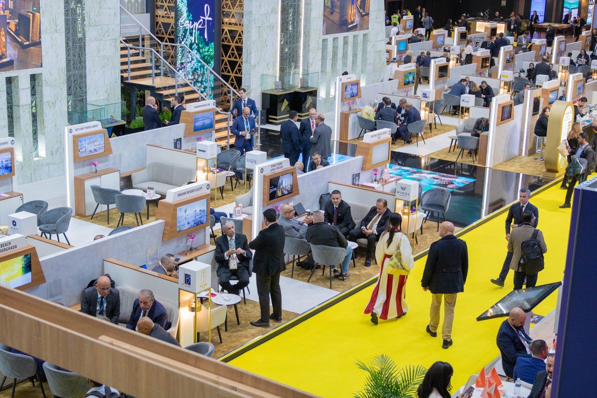 SouthendAirport's tweet photo. 🧵 [1] London Southend was delighted to attend World Travel Market this week - London's largest travel and tourism event 🌍✈️  With more than 40,000 travel professionals from 184 countries in attendance, our business development and marketing teams spoke to over 30 delegates... https://t.co/1bZYrCeDmP