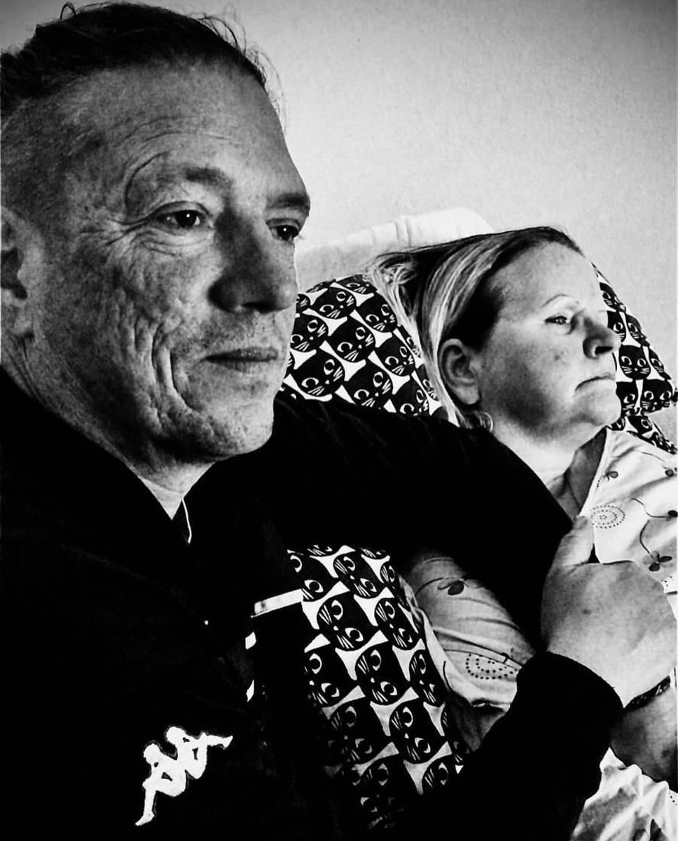 FCPSen's tweet image. Our thoughts are with you at this difficult time, Christian, Alessandro, Maria and Kathi 🖤🙏🏻