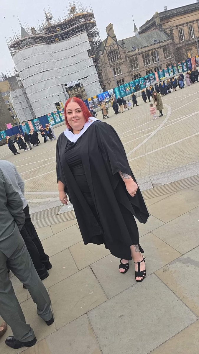 CNMChris1975's tweet photo. Well done to Louise who graduated today as an Assistant Practioner in @RIEHASU / Ward 104 @RIE_Lothian @NHS_Lothian @gillian_mcauley @aristyro @PeterJa86236502 @almac1405 @NatalieMyron @Z1Nurse @TElderGracie1 https://t.co/Hw8jKvOwbO