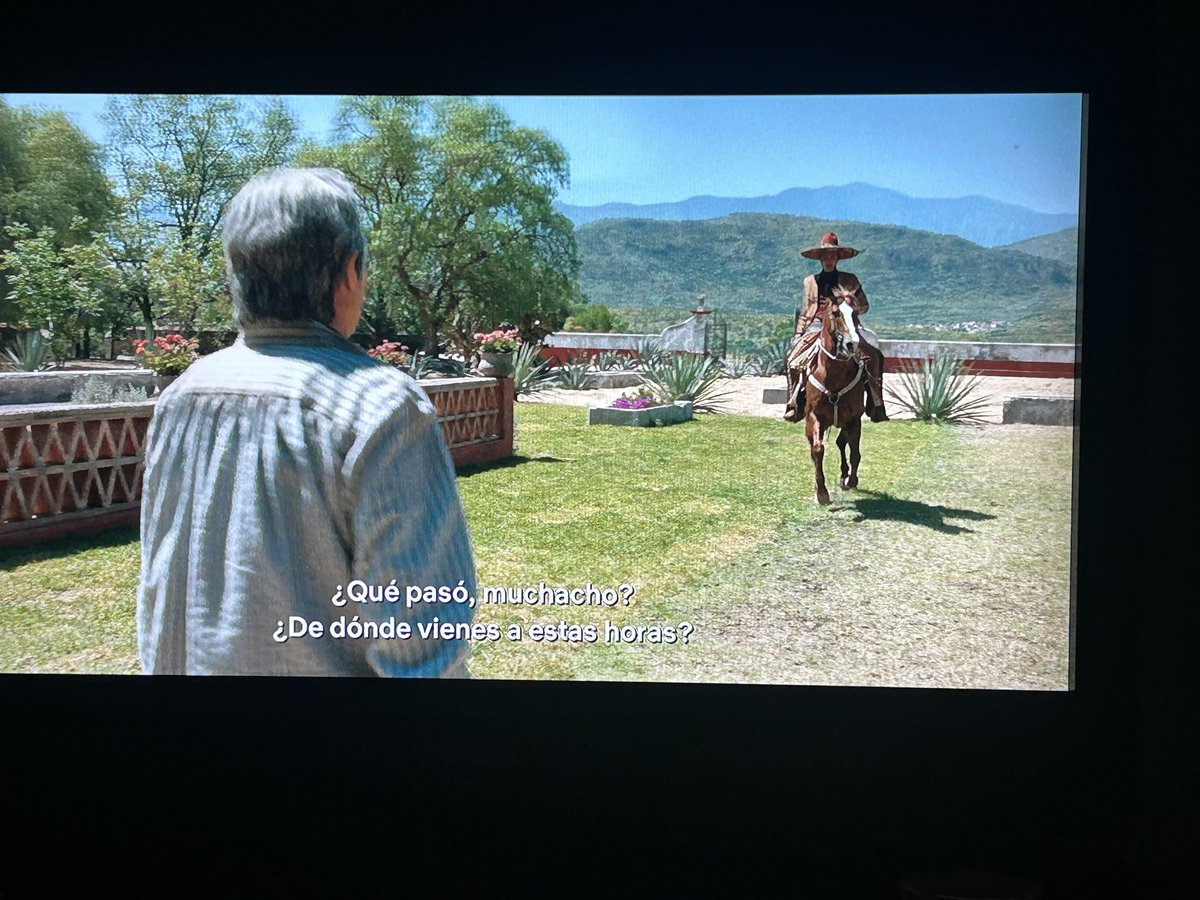 backersluis's tweet photo. Cómo olvidar el homenaje que hacen a Pedrito Ni Mergas en Pedro Páramo, sublime. https://t.co/GQuEfPKtrR