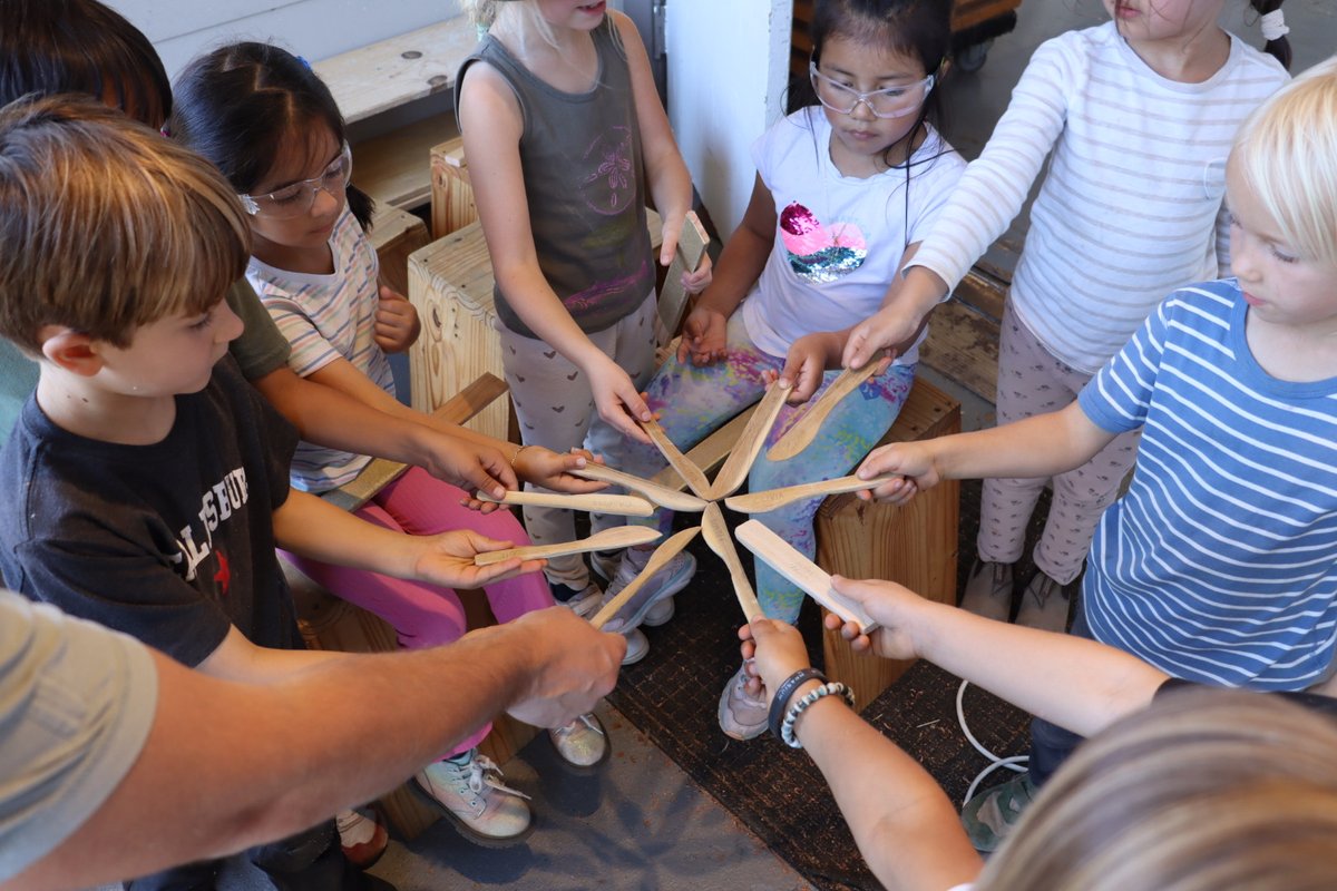 TNVSchool's tweet image. Our 1st graders are crafting their very own wooden knives! With careful hands and focused minds, they learned to shape, sand, and bring their pieces to life. 👦👧🛠️

#Woodworking #LearningThroughDoing #NewVillageSchool