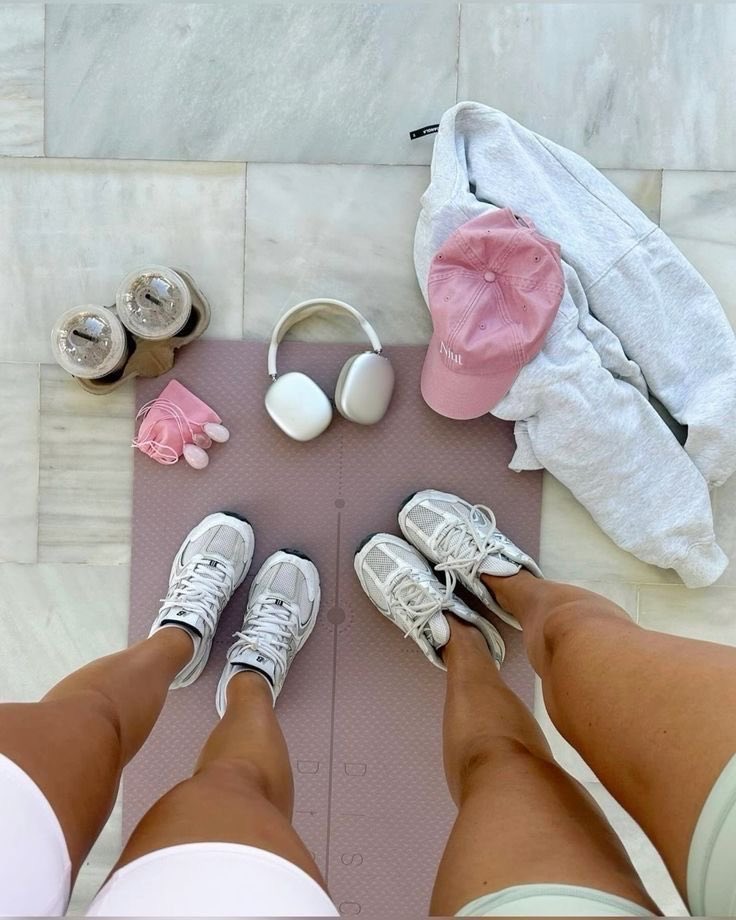 xopinkprada's tweet photo. The key to weight loss is realizing the weight you are at now is temporary and you have the power to change it https://t.co/M273pP48Dr