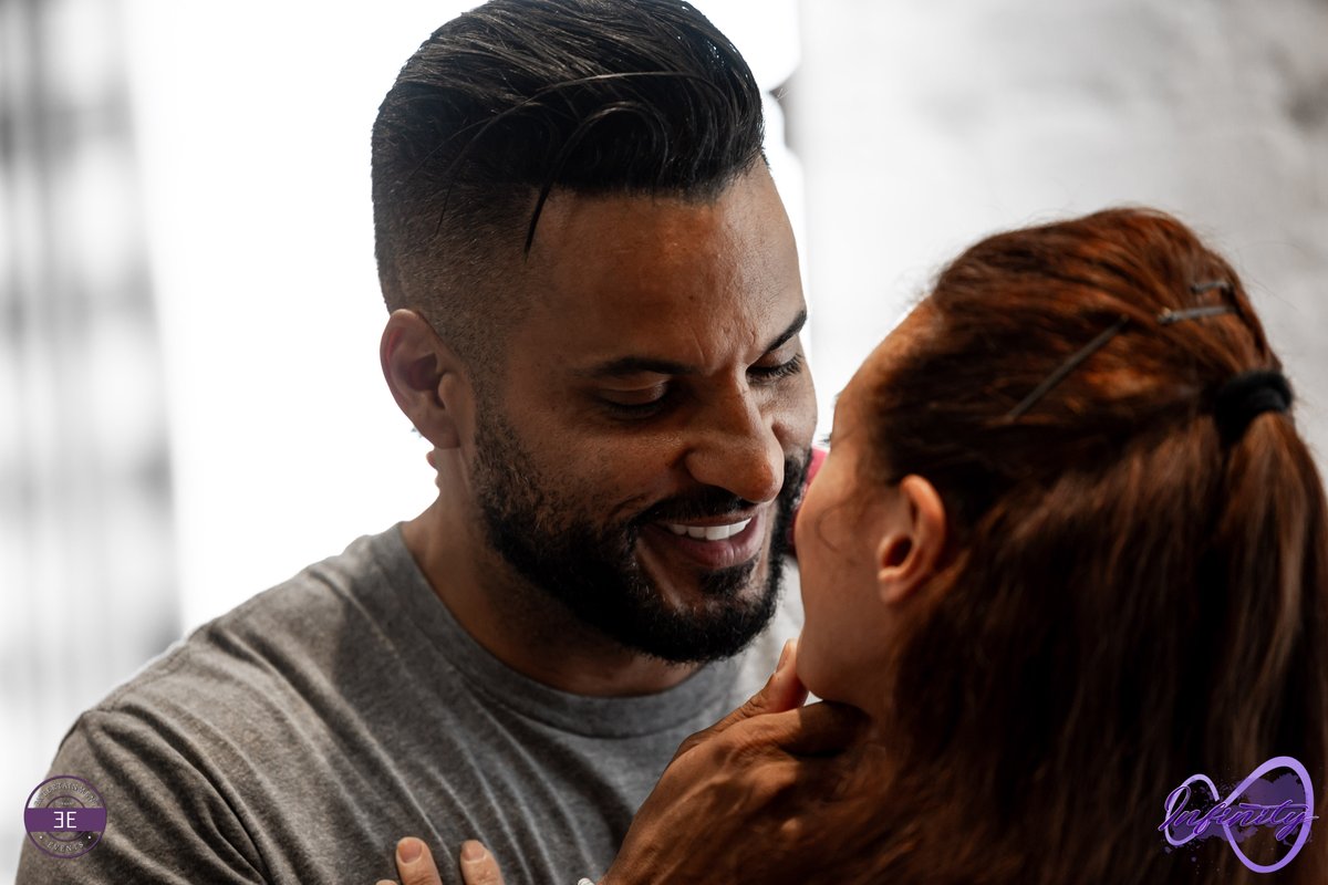 Ent_Event's tweet photo. Photo Ops with Ricky Whittle at Infinity Con, May 2024.

#infinitycon #infinityconvention #tb #throwback #bestoftheday #smile #meetandgreet #the100 #lincoln #americangods #shadowmoon @MrRickyWhittle https://t.co/hA3vsmsTFb