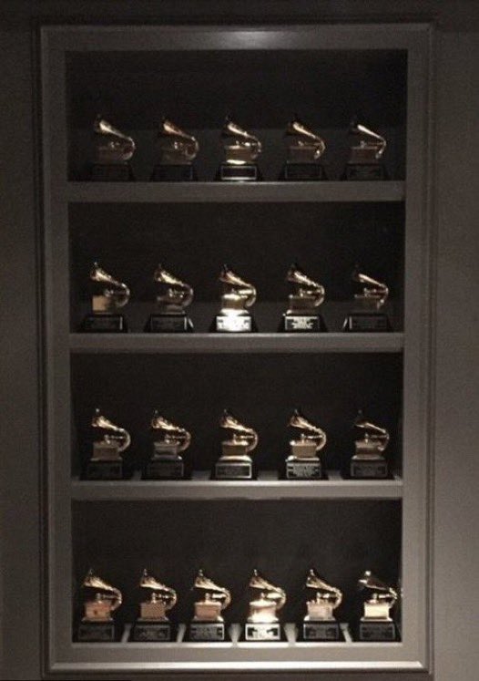 yzyupdates's tweet image. Kanye West is the fourth most-nominated artist in Grammy history, with a total of 75 nominations. 🏆