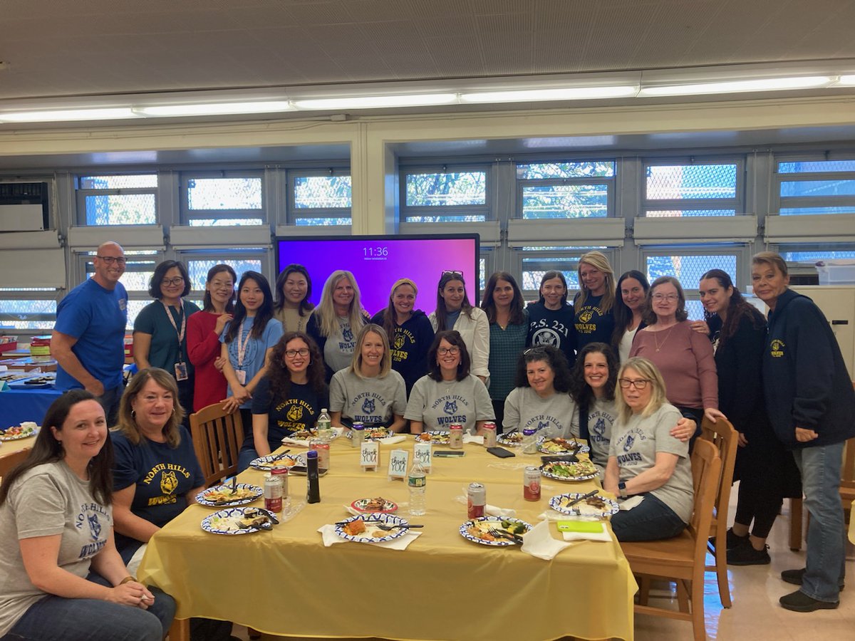 PS221Team's tweet photo. We are so fortunate to have an amazing PTA who treat us to a nourishing Staff Appreciation Luncheon following parent teacher conferences!  Thank you for all who contributed and volunteers who worked hard to present a special meal for us. PS 221 is a truly fantastic family! https://t.co/HxMwuNr0e0
