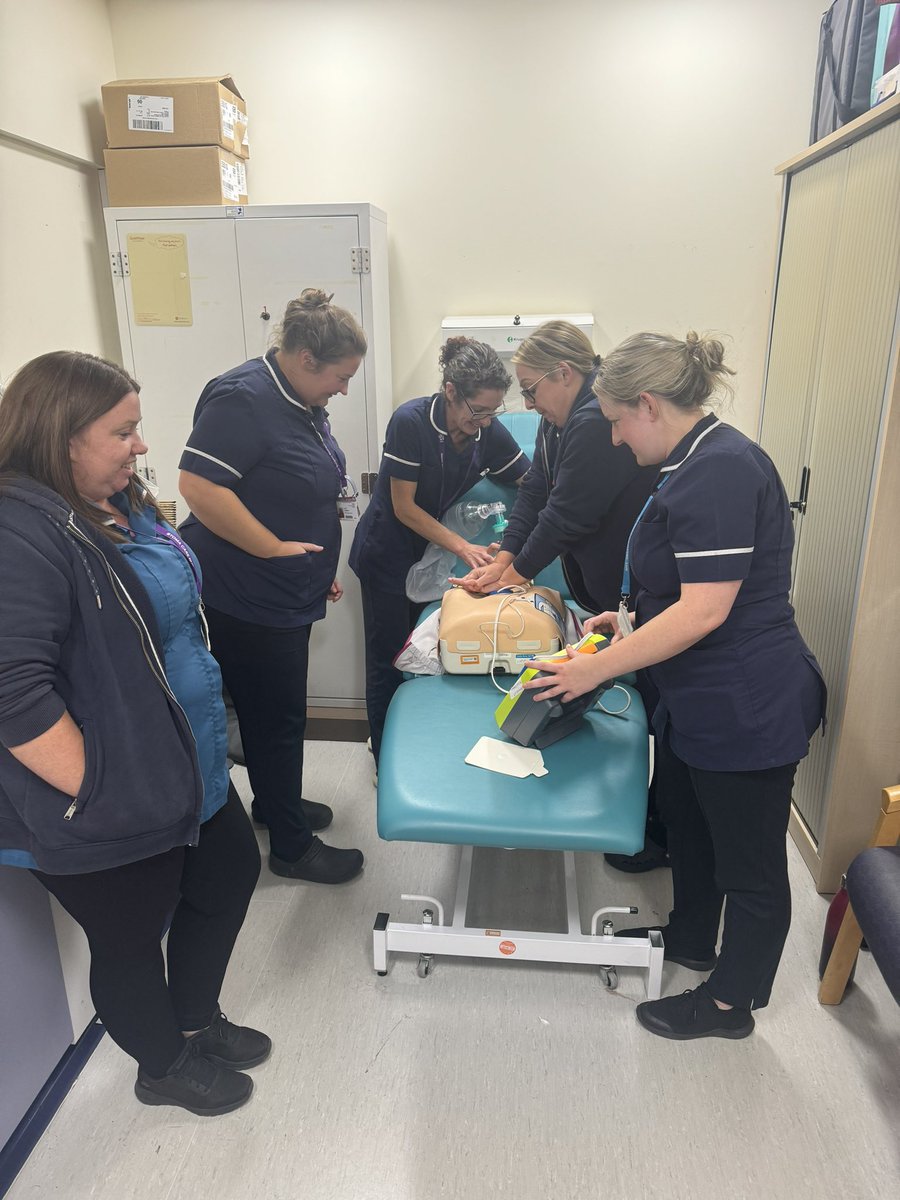 Well done team for updating your BLS training!Massive thanks to Katie and Taneath for all your hard work educating everyone! #stomacare 
<a href="/HOCSurgery/">H.O.C Surgery</a> <a href="/DerrifordNurses/">UHP Nursing 💙</a> <a href="/Derriford_Hosp/">Derriford Hospital</a> <a href="/SueClemow/">Sue Clemow</a> <a href="/vickielc76/">Vickie Edwards</a>