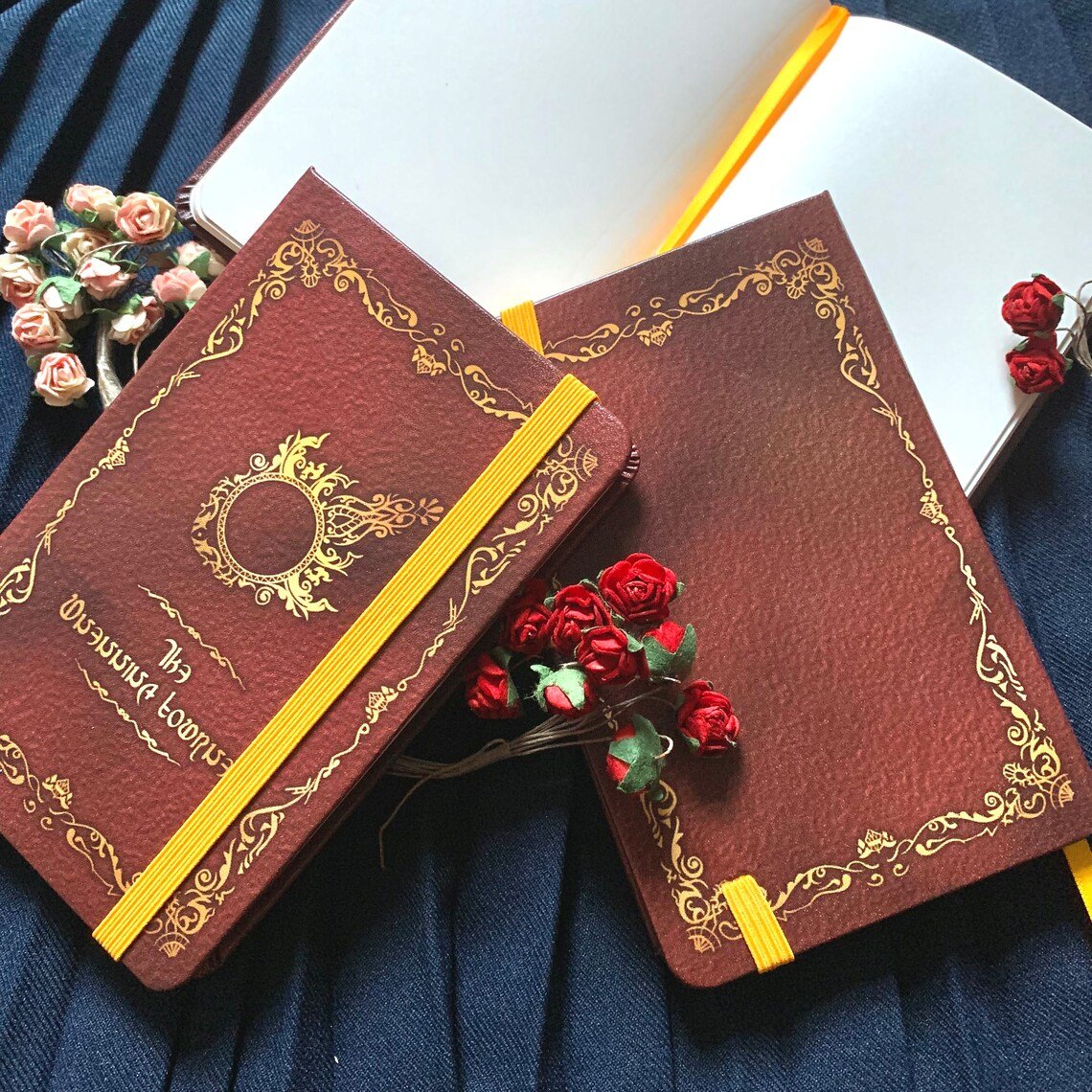 MMomentliveart's tweet image. [♻️/❤️=🫶]
FFXIV expansion themed notebooks are back! 
If you've missed previous rounds of orders now is the time to grab one!
🔗👇