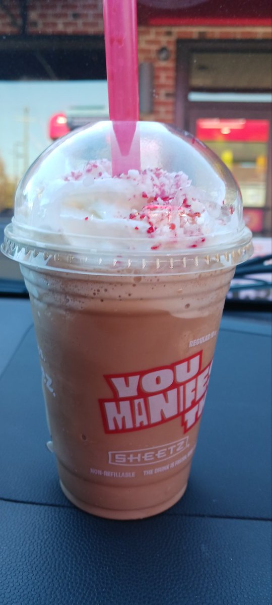 My #FridayVibes are in love with my frozen peppermint mocha from <a href="/sheetz/">SHEETZ</a> ❤️😋