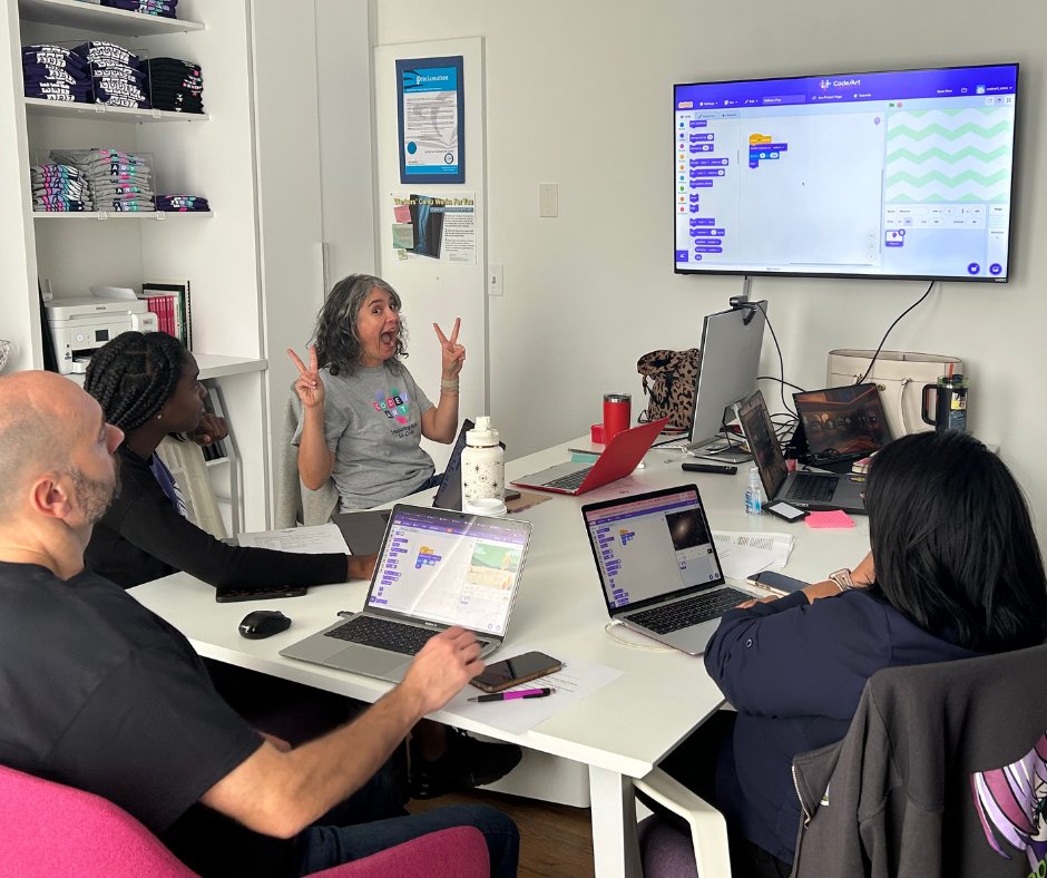 codeartorg's tweet image. #TeamWork vibes at our HQ! This week, we held an educator focus group to fine-tune our NEW Art+AI PD workshops! 🎨🤖 Make sure to sign up for our virtual PD on Dec. 7th: code-art.com/pd-apply
#coding #codingworkshops #teacherworkshops #csteachers