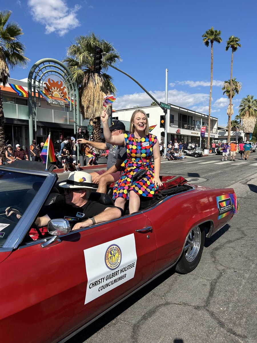 Flashback to Palm Springs Pride Weekend! We loved walking with Lisa Middleton and Christy Holstege this year 🎉