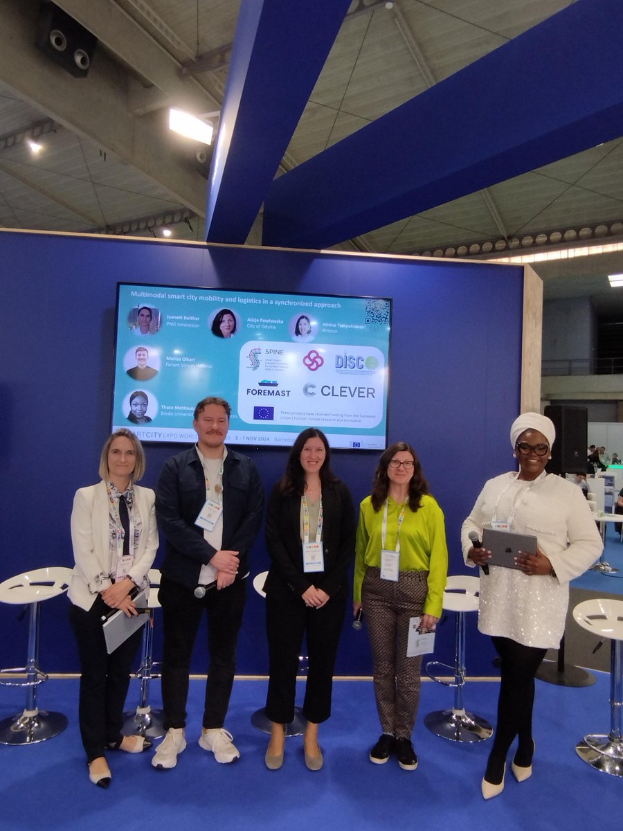 CLEVERemissions's tweet photo. 🚀 CLEVER was in the spotlight at #SCEWC24, showcasing our innovative approach to reduce verified GHG emissions in transport. 🌍

With well-to-wheel analysis &amp; robust #EmissionFactors, we’re helping cities and businesses drive real change. 

A huge thank you to all who joined us! https://t.co/tKrvt24rXn