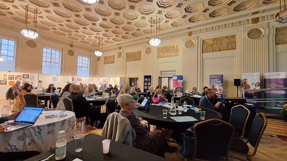 LearnerLiteracy's tweet photo. We had a great time yesterday presenting the LLN project to members in attendance at @SwanseaCouncil Swansea Guildhall UNESCO planning event with @AlpSwansea 

#adulteducation #stories #learnerstories #life #eaea #alps #swansea #europeanlearning #lln https://t.co/xkcHeOHY89