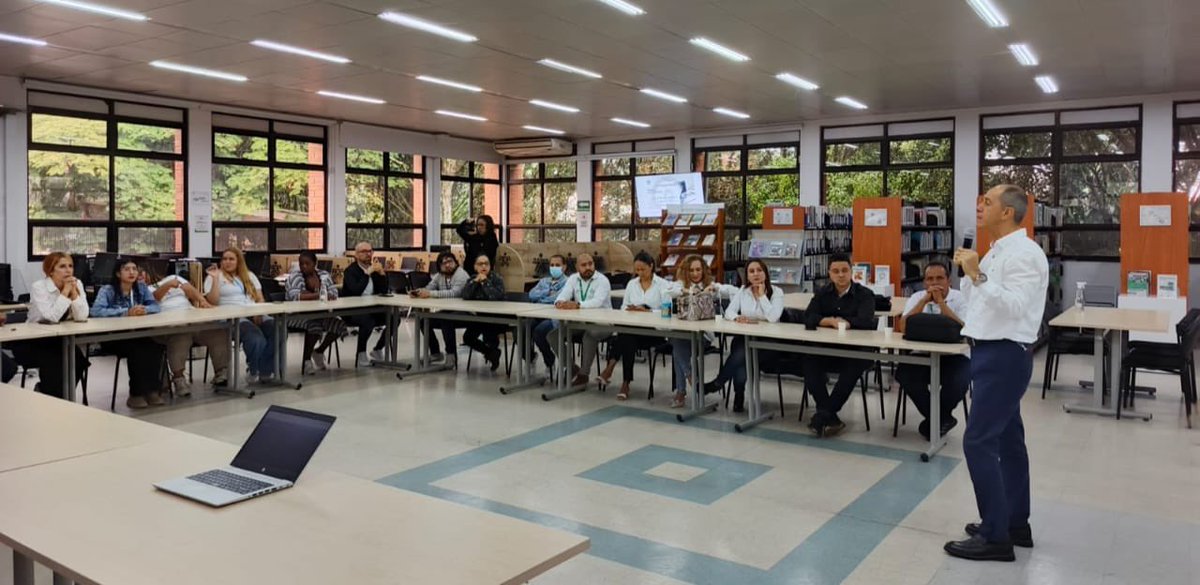 johnalbeirogir's tweet photo. Hoy me encuentro con mi equipo de trabajo desde el Centro para el Desarrollo del Hábitat y la Construcción, revisando los resultados de la jornada de Participación Ciudadana, los indicadores y el cumplimiento de metas de este año 2024. https://t.co/kBn5N3SGnW