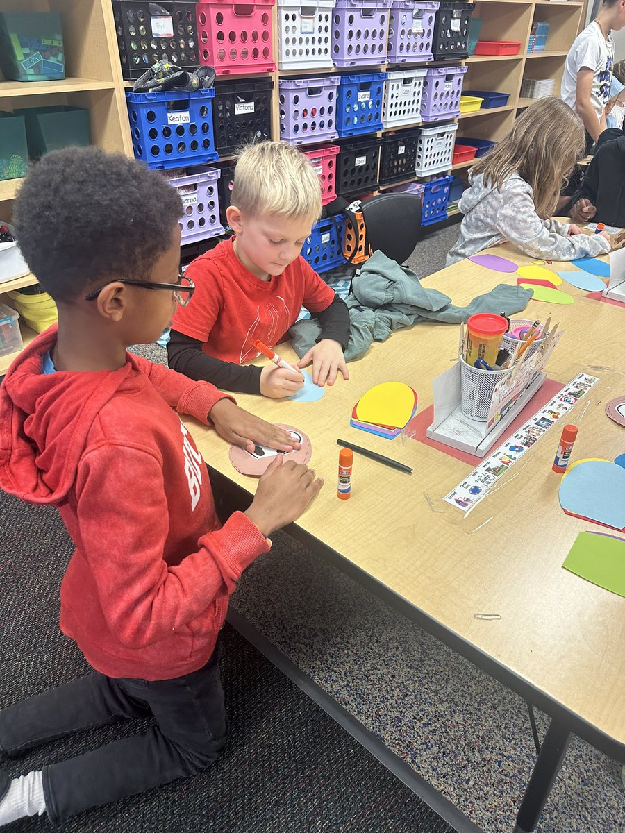 4th grade buddies with their kindergarten friends this morning! #theresnoplacelikemillbrooke