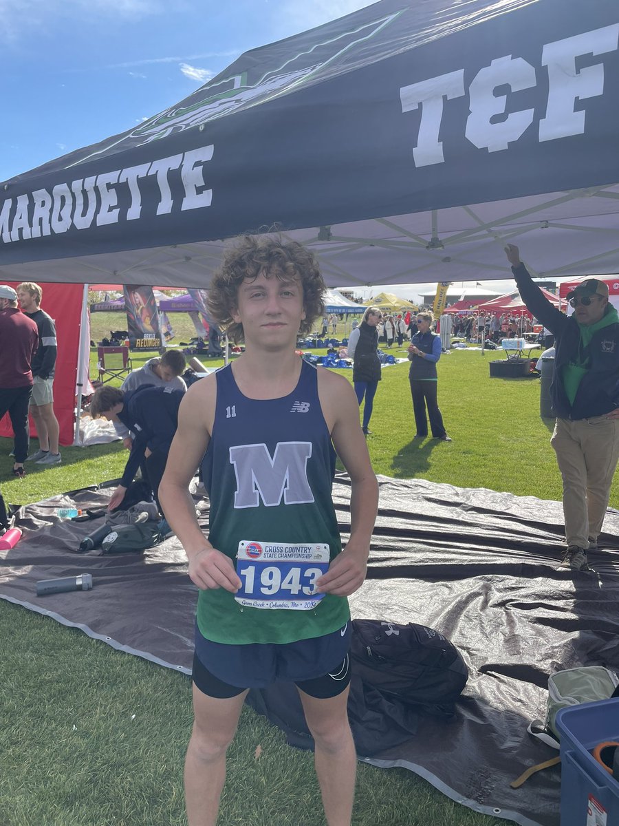 Congrats to sophomore Luke Hoefferle who finished 100th out of 160 racers at todays State Meet!!
