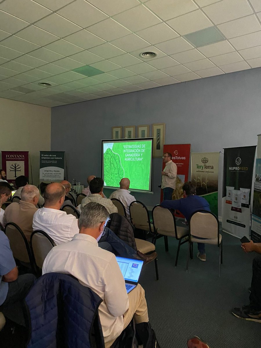 aapresid's tweet photo. 📍UPA MDQ-JM Fangio | #Ganadería

Acompañamos a nuestra regional @AapreMDQFangio  durante su jornada de integración ganadera en el negocio y en la producción, siendo mixtos a la par. 🐮+🌾 

 ¡Sumate a la próxima jornada! 
#JuntosSabemosMás 🚀 https://t.co/7OpXylObmn