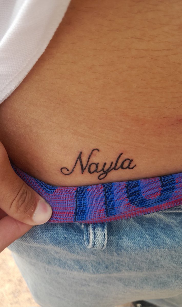 ___nayylaa's tweet photo. "si es real tatuate mi nombre" 💗 https://t.co/BlyrIb16g6