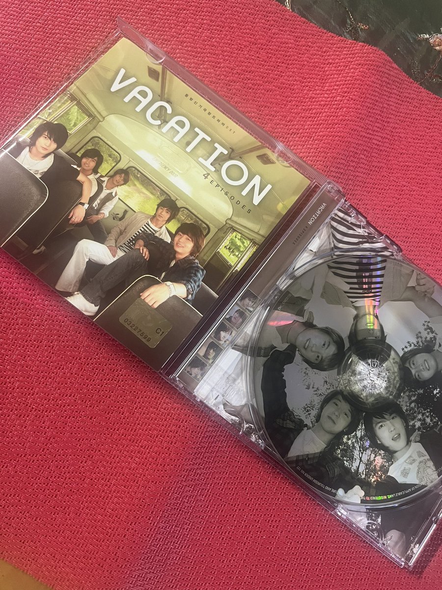 KOMEKOME518's tweet photo. 그리고…(Holding Back The Tears)💿🎶

18年前になっちゃうの？？

良く聴いてたなぁ😢

生で聴ける日が来るとは😭
(日本🇯🇵でも歌って下さい🙏)

#JX_IDENTITY 
#ジェジュン
#ジュンス https://t.co/JxBOgiZJ7i