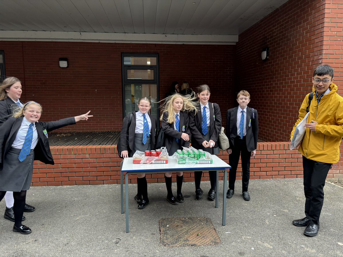 BrightLeadLaura's tweet photo. The Student Leaership team at @Head_stmarys getting busy this week raising money for our Christmas bonanza 🤫 All will be revealed 🎅 ❄️ 🎄 

#SantasSleigh
#BrightLeaders 💡 https://t.co/as82HNelMg
