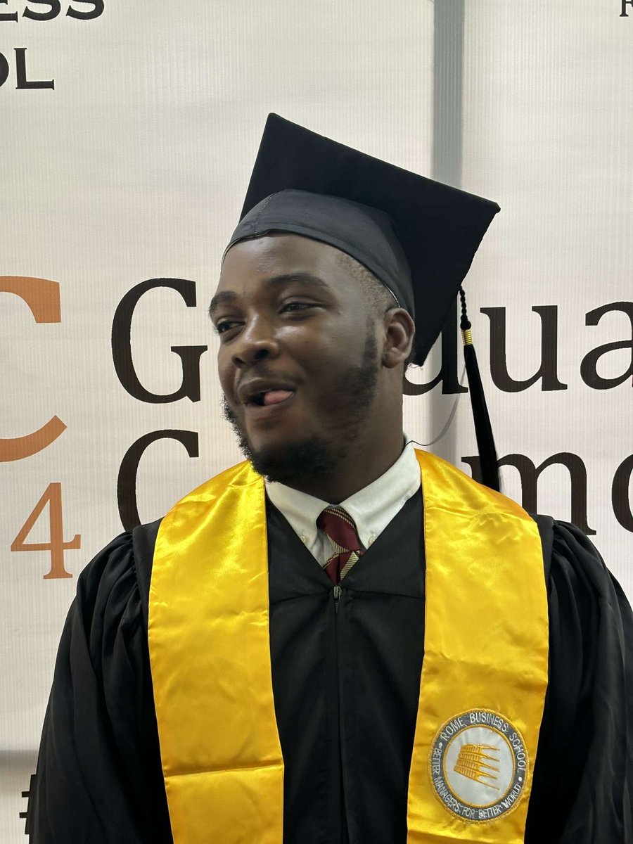 judahmartins's tweet photo. Masters in the Bag 👨‍🎓 https://t.co/v9CY3Ou8h7