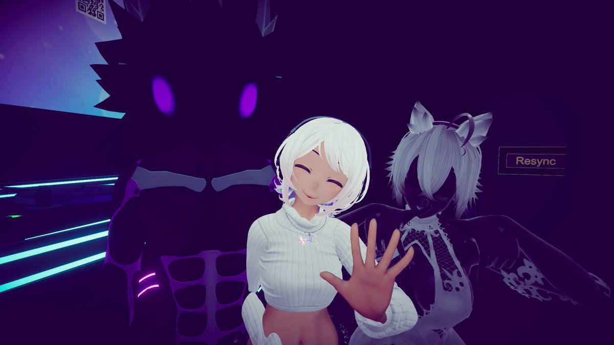 AmarokNocte's tweet photo. Pictures from these months at my friend DJ Trico's VRChat parties. I hope to be back at the weekend. Now, she's live for you to come and support her! 

@djtrico_ in the mix! https://t.co/CghIQjU2ex

#VRChat #VTuberUprising #VtuberEN https://t.co/ZML5mefJjY