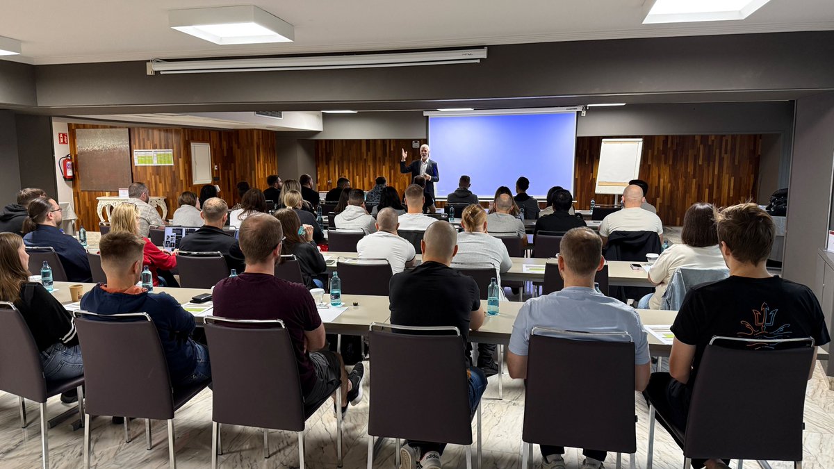 mewe's tweet photo. 🌍 Our team gathered in Barcelona for our 20th World Meeting! We’re pioneering a decentralized social platform focused on user empowerment, transparency, and innovation—with our community at the heart. Together, we’re transforming the social web. 🚀
#Decentralization #SocialWeb https://t.co/VZS3dUNKyg