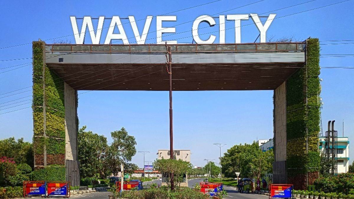 future line times tweet media