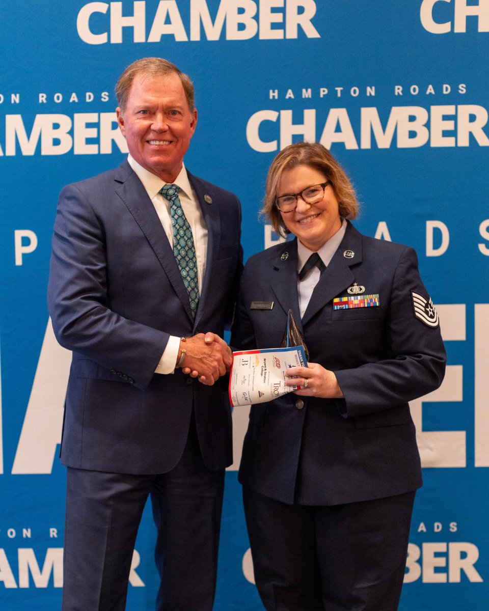 NavyMutual's tweet image. Congratulations to Technical Sergeant Helena Giammarco, who received the Samuel T. Northern Military Citizen of the Year Award from the Hampton Roads Chamber of Commerce! 

#HamptonRoads
#ChamberofCommerce
#MilitaryAward
#Citizenoftheyearaward
#NavyMutual