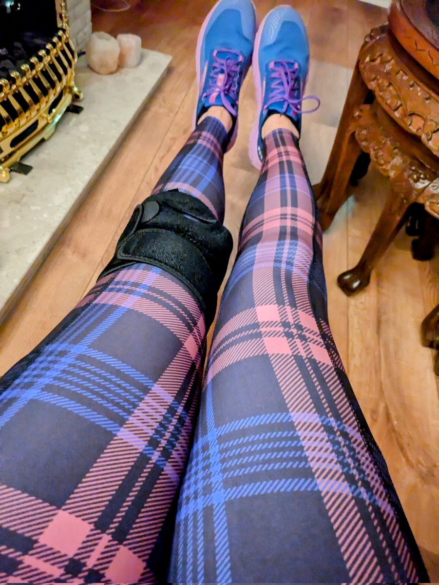 Justacarehomeg1's tweet image. Had to take a day off yesterday as both knees jiggered but back on #timetorun for @ParkinsonsUK today and managed another 2.5 miles with the Seanster. Wasn&apos;t feeling like it tonight but the wee man and the tartan leggings spurred me on 💙