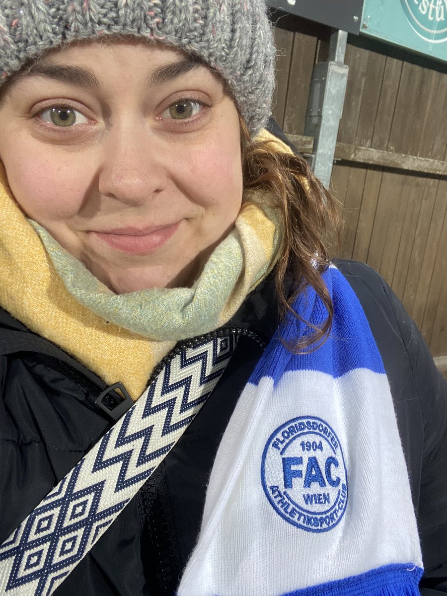 Babsii_Blubb's tweet photo. Winter ⚽️ season 😍🤩
SV Horn - FAC Wien
#LigaZwa #svhFAC https://t.co/jI6ZsMtnkF