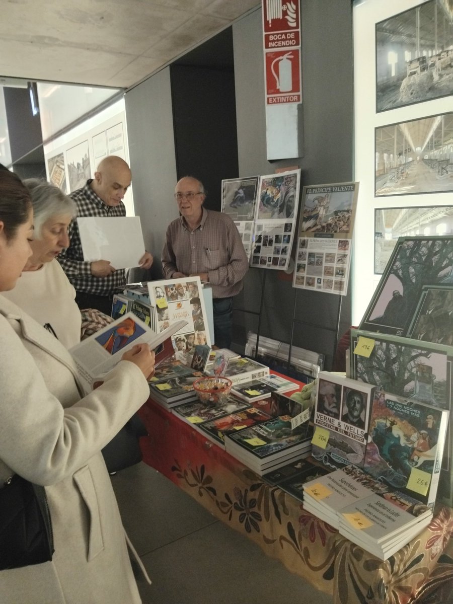 Ya ha empezado <a href="/Suigenerismad/">Festival Sui Generis Madrid</a> ¡O esperamos, graphiclassicos! 🤩👌