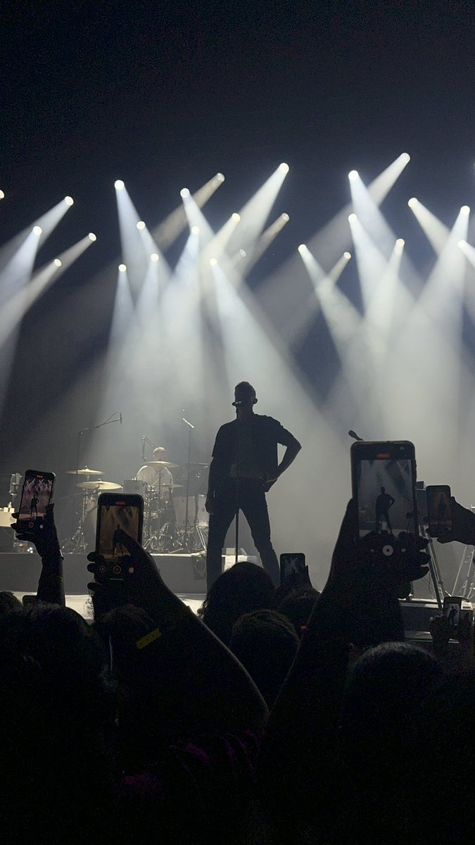 1taldeclari's tweet photo. O show da minha vida 🥹 
Best show ever! ✨ 

Thanks @keaneofficial 

#Keane https://t.co/i9UXHvjUSw