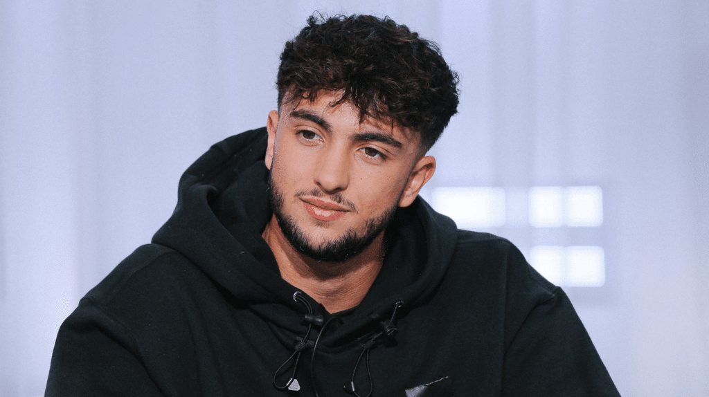 WigYT_'s tweet image. On est ptetre chez les fou jsp

Inox se fait cambrioler et je vois que des : "Bien fait" "Oh non un riche qui se fait cambrioler" "On devrait pleurer ?"

Les mêmes qui quand la banque leur prend 10€ de frais ils pleurent et sont à la limite de porter plainte

Cette mentalité de…