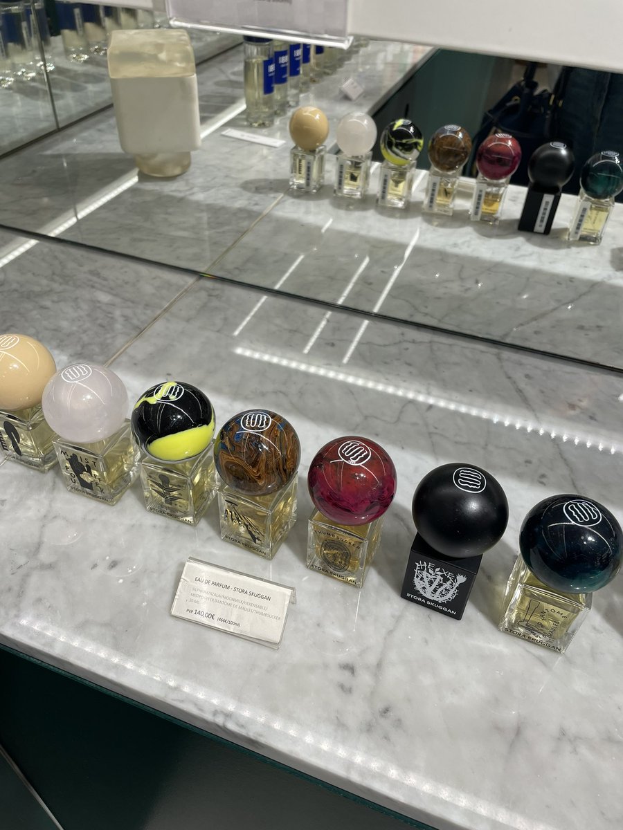 barcelonateka's tweet image. Today I’ve been in a cool shop of “clean” cosmetics All Yours. My big love there is tea. And also they have not a big it anyway collection of niche perfume. 
#barcelonatours #barcelonashopping 
#toursatelier #barcelona #barcelonaguide