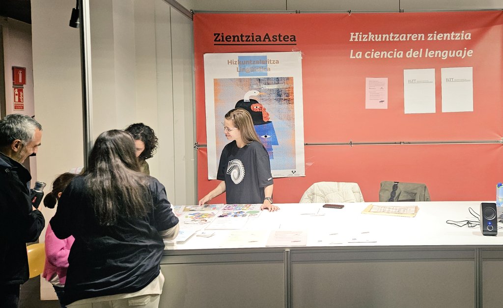 Gure ikertaldeko lankideak Gasteizko #ZientziaAstea|n egongo gara igandera arte. Etor zaitezte BiBat Arkeologia Museora Hizkuntzaren zientzian inguruan ikasteko! <a href="/Letrak_EHU/">Letrak_EHU</a> <a href="/upvehu/">UPV/EHU</a> #HiTT