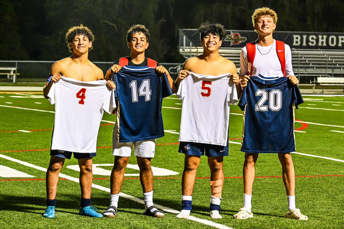 1-1 draw last night in our season opener against Bishop McLaughlin. Goal scored by J. Jackson for Hudson ⚽️

Hard fought game by both teams. Well deserved jersey swap by good friends post match. Class by both teams ❤️💙