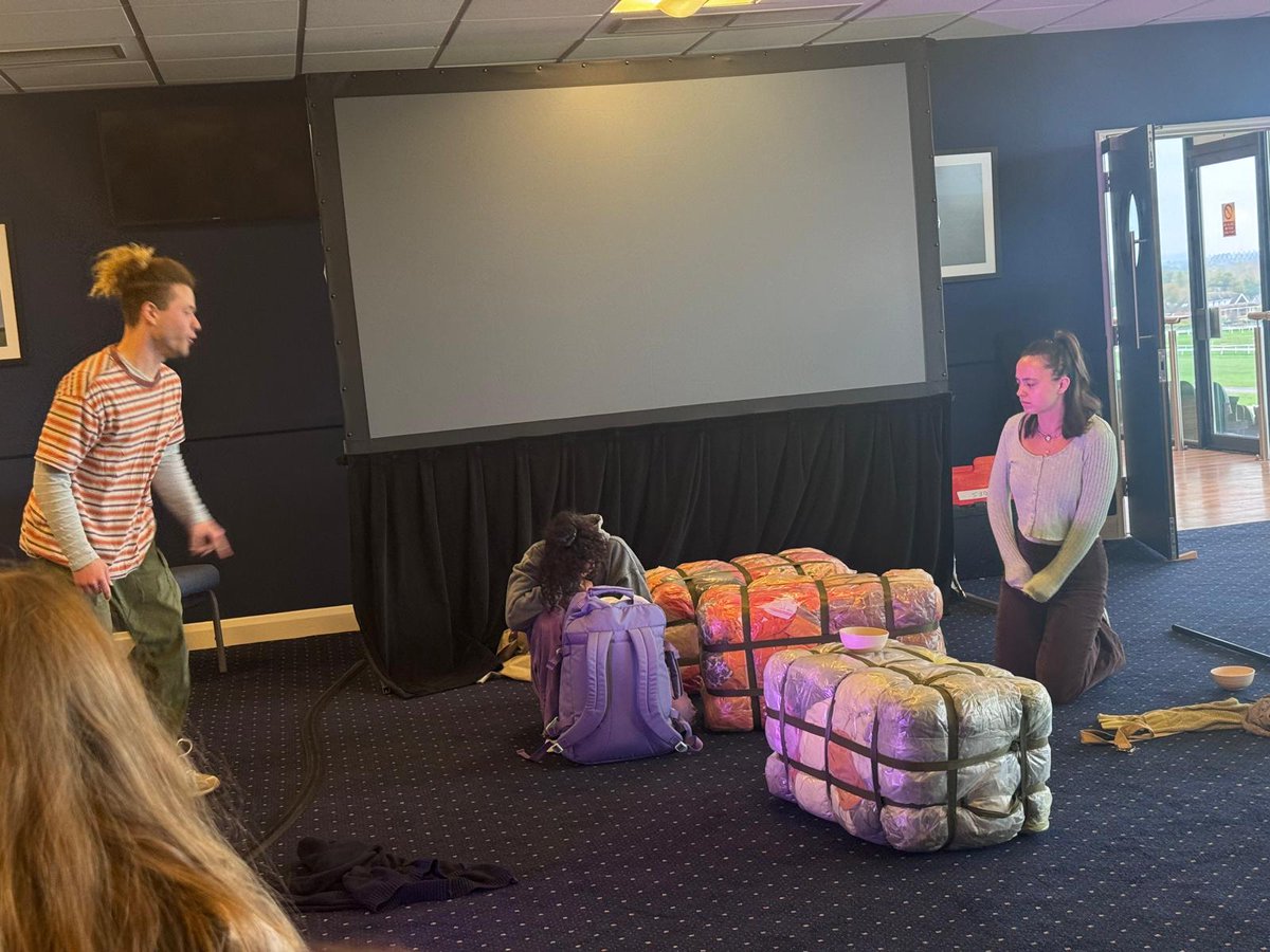 SurreyVS's tweet photo. On Wednesday, we held our annual Surrey Virtual School Conference. The day was a huge success, thanks to incredible presentations from @Markfinnis, @PVanWalwyk and @Luke_Rodgers, plus a wonderful performance of 'Belongings', by @tangledfeet.🧵1/2 https://t.co/OBJzF0gduv