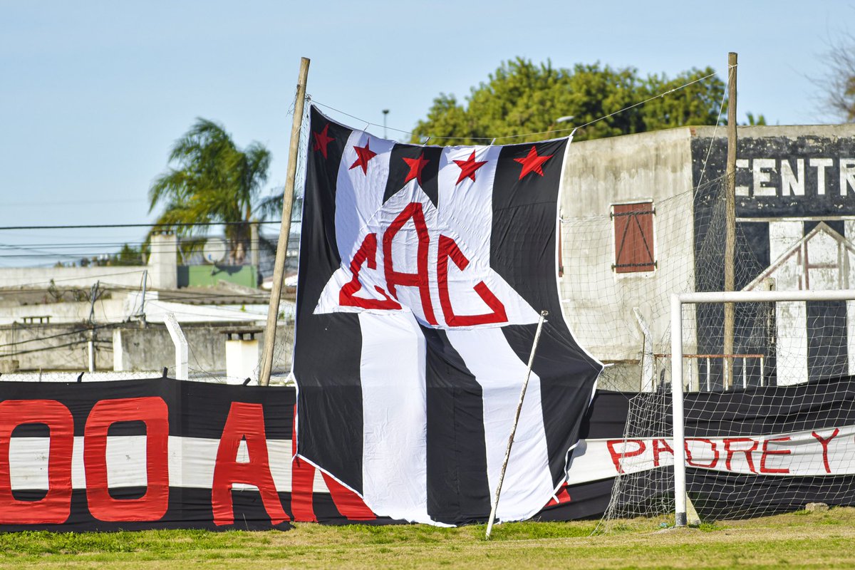 Este 𝘿𝙊𝙈𝙄𝙉𝙂𝙊 se juega 𝙀𝙉 𝘾𝘼𝙎𝘼 📍🏡