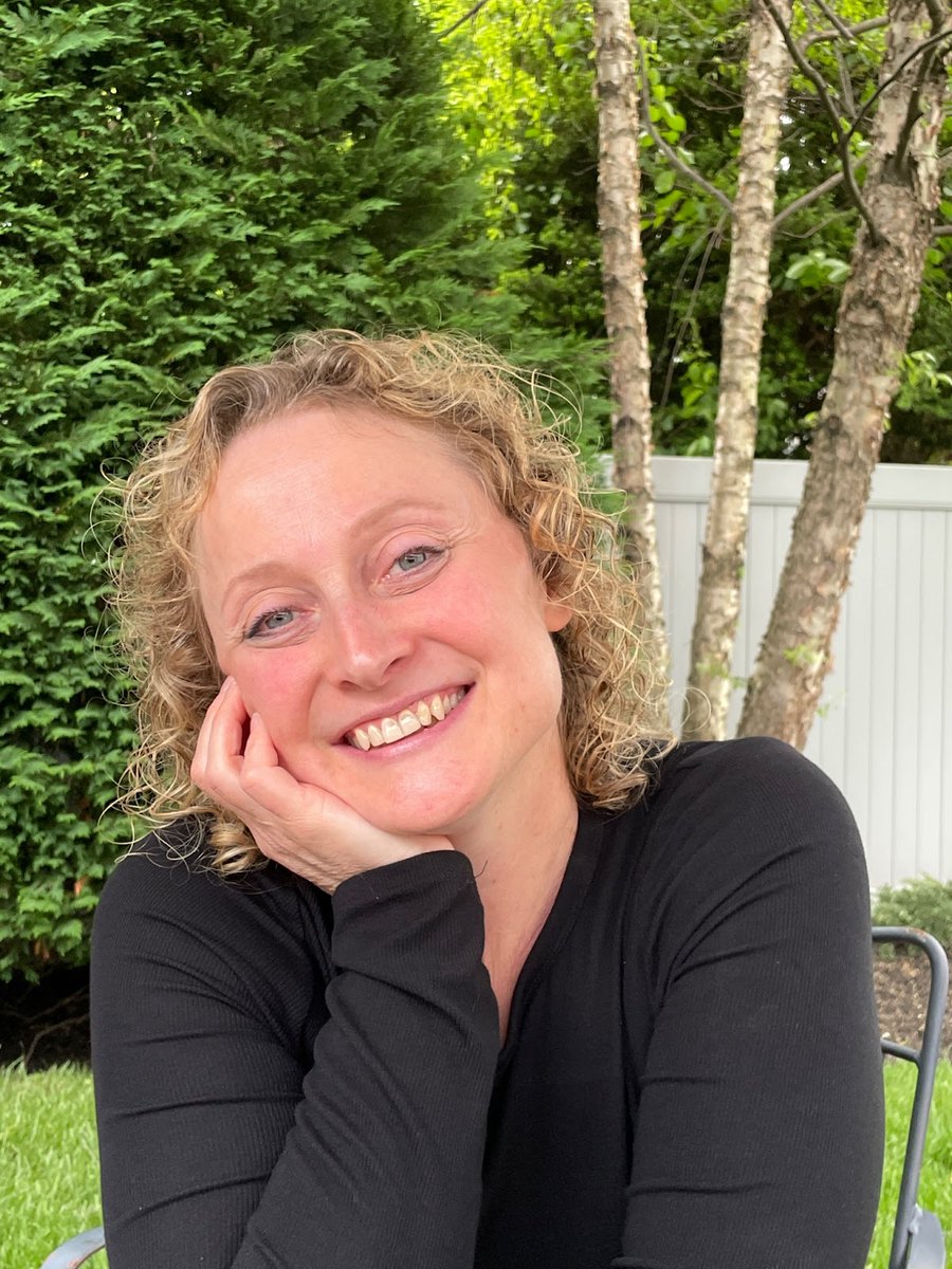 litkidsmagazine's tweet photo. Our newest blog interview featuring artist/illustrator @pennyschnei is one you won't want to miss! She shares excellent advice for budding artists and writers! Thanks for your wisdom, Penny! Keep shining! ✨
https://t.co/zwTUq3MP0b
#writers #artists #illustrators #blog #interview https://t.co/mqliBUGH7l