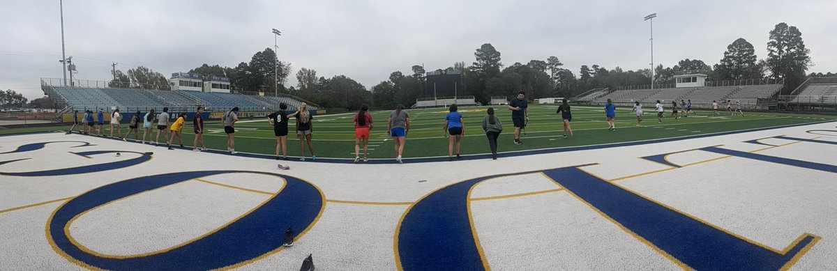 CH_girlssoccer's tweet photo. What a week of hard work and dedication! 33 players have chose to put in work to get ready for their upcoming season. #4WeeksTilSeason #LadyDogs #Cardio https://t.co/Mlssu9l9q0