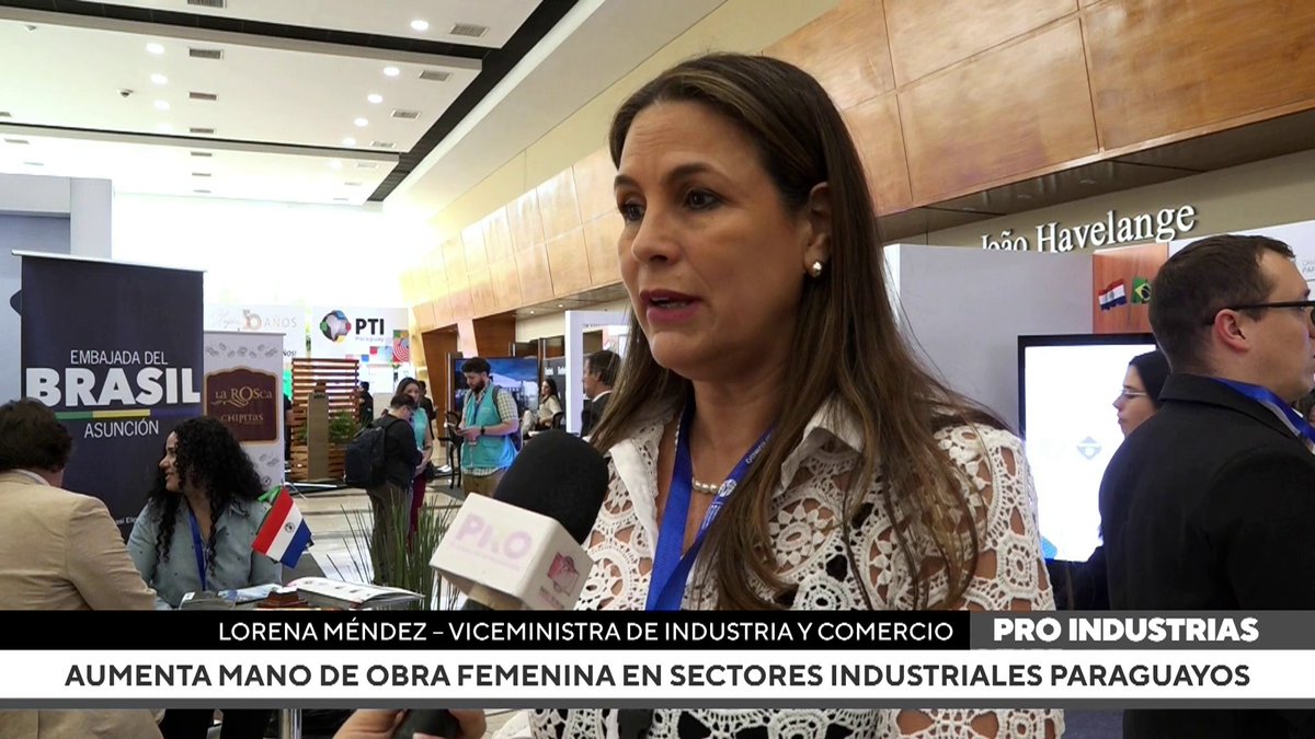 📌 #AHORA en #PROIndustrias | Aumenta mano de obra femenina en sectores industriales

🗨️ “El empleo femenino en el sector manufacturero está alrededor del 9% y el sector maquilador es el que concentra la mayor cantidad de empleo” <a href="/LorenaMendezdeG/">Lorena Mendez de Gustafson</a>, Viceministra del <a href="/MIC_PY/">MIC Paraguay</a>