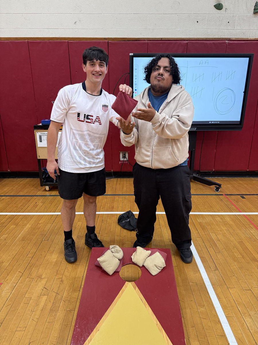 Period 5AC Cornhole Champions are …… Aiden and Anthony!! Knocking down another double crown group in Aidan and Declan. Hold your head up high fellas - great game, crowd loved it! ⁦<a href="/ArlingtonHEPE/">Arlington Health&PE</a>⁩ #battle