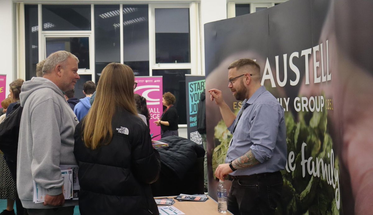 🎉Last night, we teamed up with <a href="/PenriceAcademy/">Penrice Academy</a> to host an incredible Careers Fair!

A massive thank you to all the exhibitors for their time and expertise, and to every visitor who joined us in making this event such a success. 🌟
