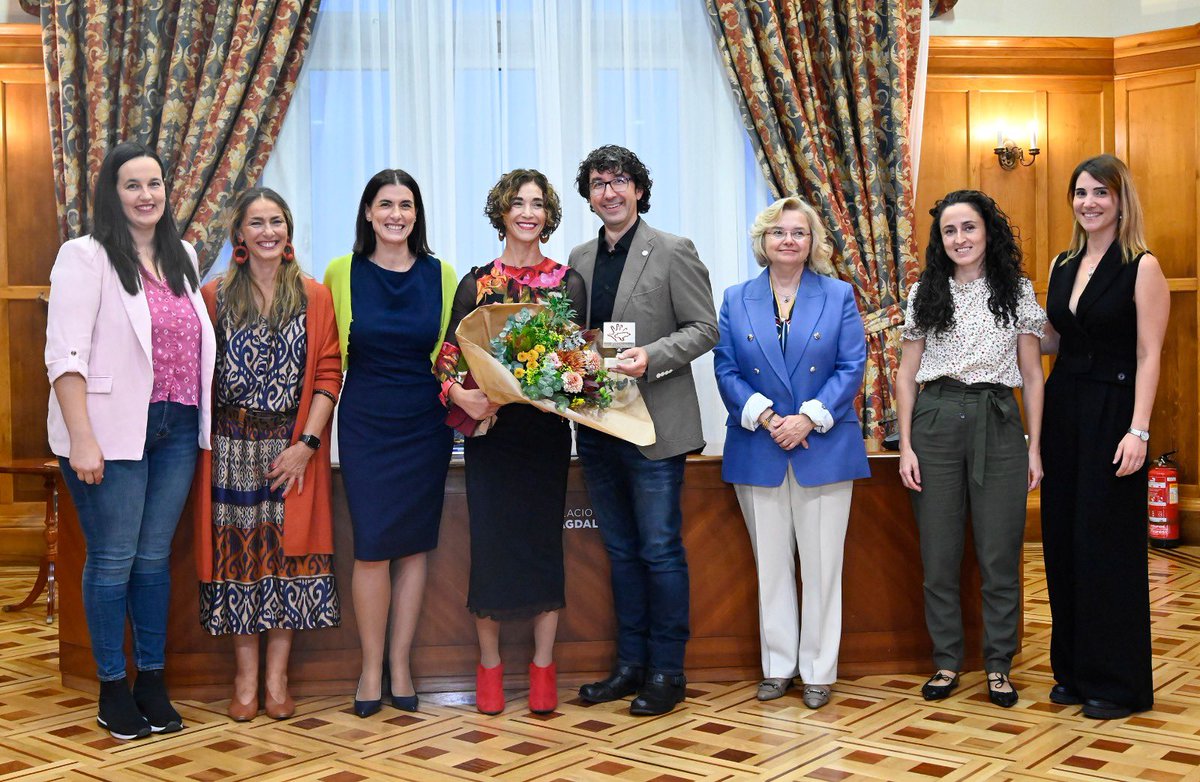 gemaigual's tweet photo. Enhorabuena a María Auxiliadora Mateos, que hoy ha recibido el Premio Fisioterapeuta 2024 en un acto organizado por el Ilustre Colegio Profesional de Fisioterapeutas de Cantabria. Un colectivo que celebra  en #Santander su fiesta anual. Gracias por vuestro esfuerzo y compromiso👏🏼 https://t.co/DosDbMmdMQ