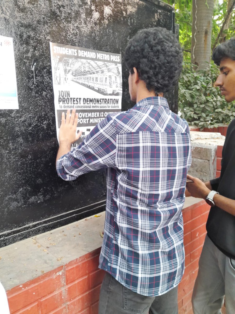 SfiDelhi's tweet photo. Join the Movement !
Join for Concessional Metro
Join the Protest - 2 PM, 12th November, in front of Transport Ministry Office.
#sfidelhi #sfi #dmrc #delhimetro #StudentForMetroPass https://t.co/LxFfqCI2vr