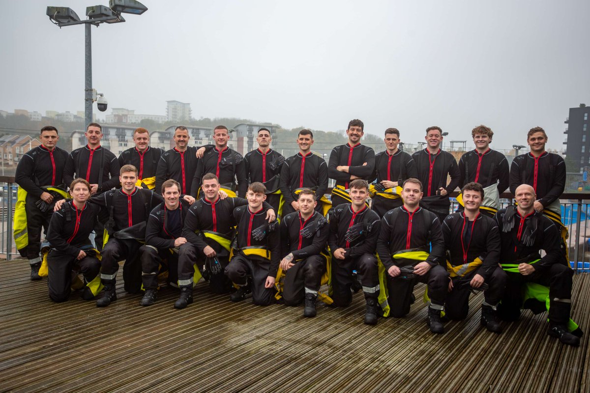SWFireandRescue's tweet photo. On Wednesday, our Wholetime Conversion course recruits took their water rescue skills to the next level 🌊💪

📈 With a 36.2% increase in water rescues, it’s important our teams are prepared for any challenge!

Only 2 weeks left of their 6-week course—good luck to all!👏 https://t.co/5WEwvGmOWO