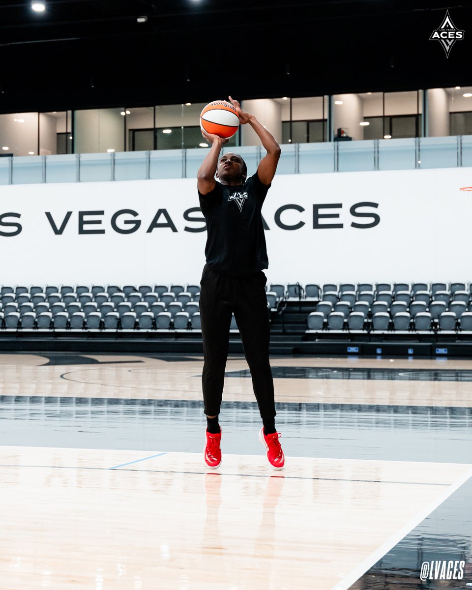 LVAces's tweet photo. Office hours 🤫

#ALLINLV https://t.co/U5jfd7202I