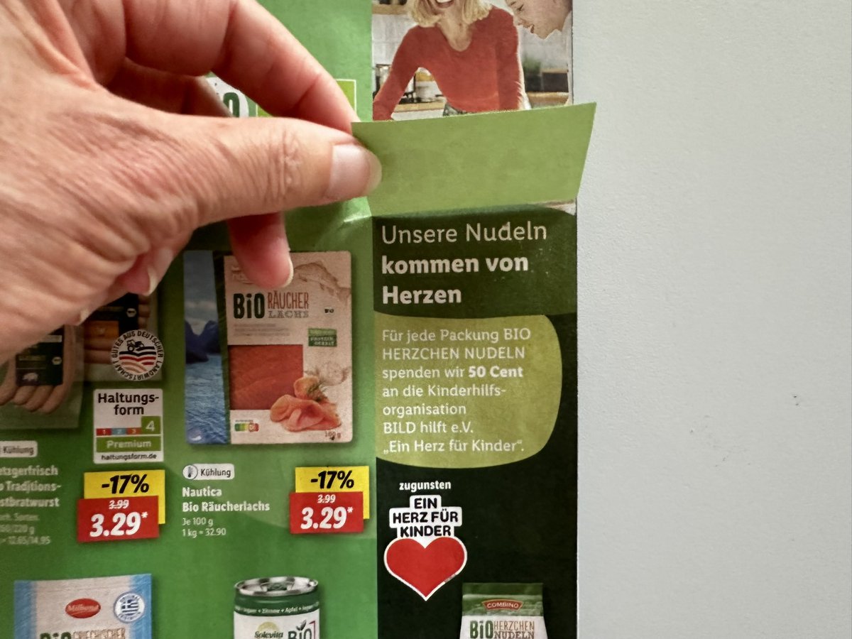 JuliGudehus's tweet photo. Cristina translated hilarious catchphrases from supermarket leaflets @IconSpell https://t.co/tZvcGaXJrX